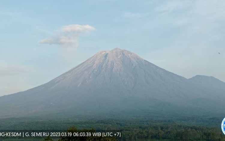 Dua Kali Getaran Banjir Lahar Dingin Terjadi di Gunung Semeru