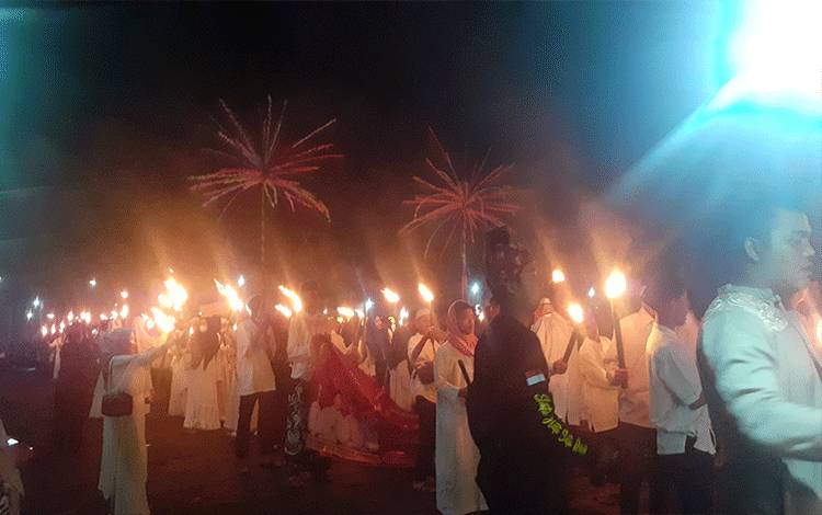 Persatuan Orang Melayu Kobar Gelar Pawai Obor Sambut Ramadan