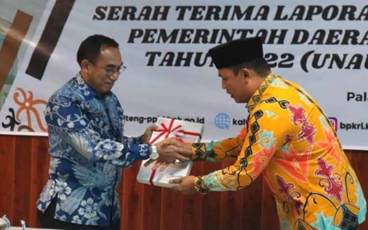 Pemkab Lamandau Serahkan LKPD ke BPK RI Perwakilan Kalteng  ?