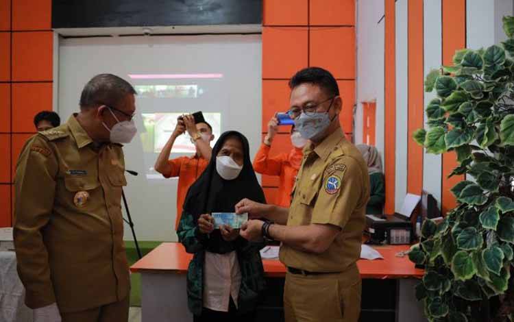 Kemensos Telah Serahkan Data 21,3 Juta Penerima Bansos Pangan