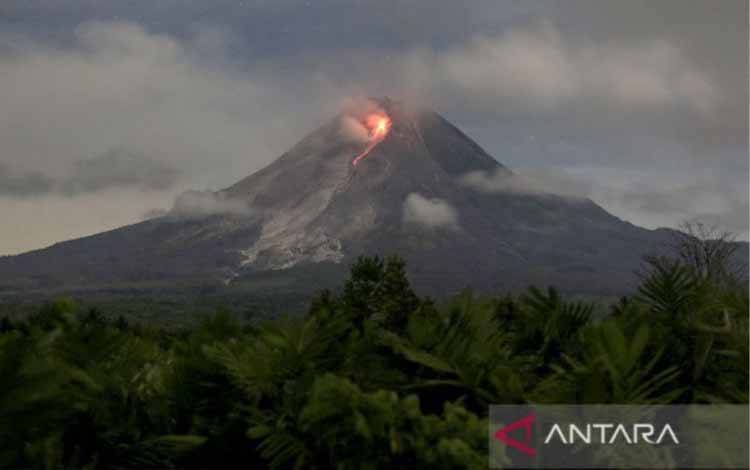 BPPTKG: Potensi Bahaya Kubah Lava Sisi Barat Laut Merapi Capai 3 Km
