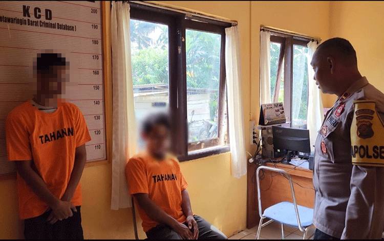 Dua Pria Diringkus Jajaran Polsek Aruta Karena Curi Buah Sawit Perusahaan