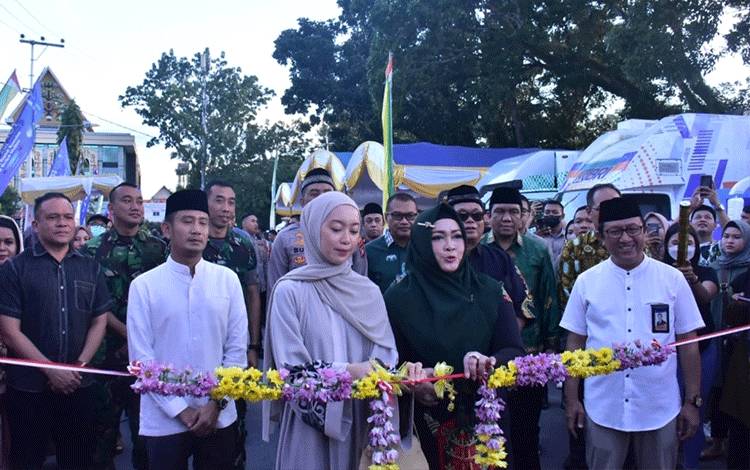 Resmikan Pasar Ramadan, Ini Harapan Wali Kota Palangka Raya