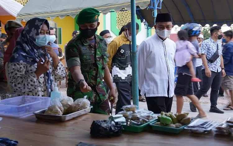Wabup Lamandau Ajak ASN Beli Takjil di Pasar Ramadan  ?