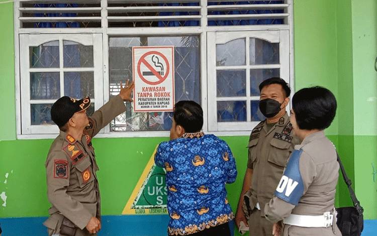 Satpol PP dan Damkar Kapuas Aktif Lakukan Pendampingan Pengawasan KTR