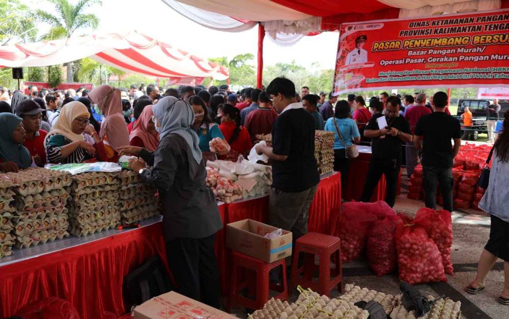 Perangkat Daerah Kalteng Meriahkan Pasar Murah