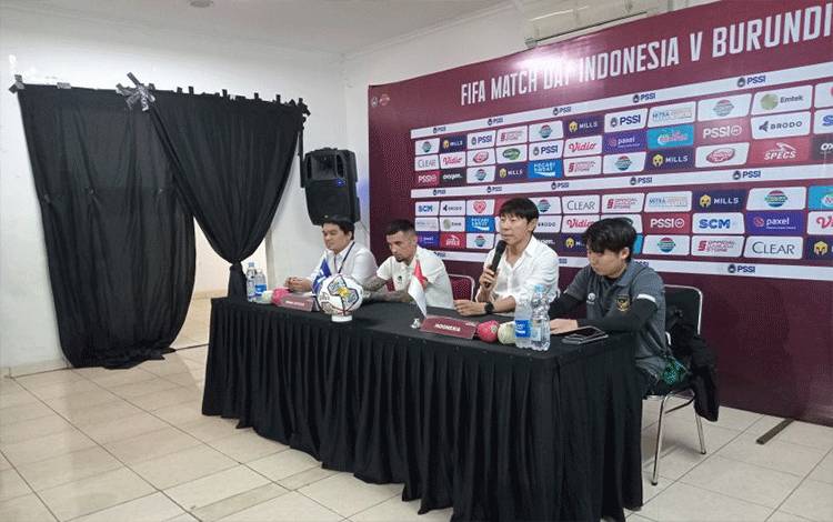Pelatih Shin Tae-yong Nilai Pertahanan Indonesia Kini Jauh Membaik