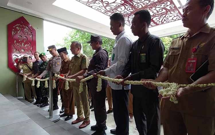 Bupati Kapuas Resmikan Rumah Jabatan