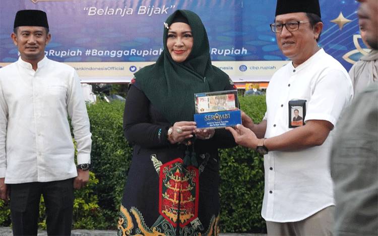 Penukaran Uang di Layanan Kas Keliling Maksimal Rp3,8 Juta Per KTP