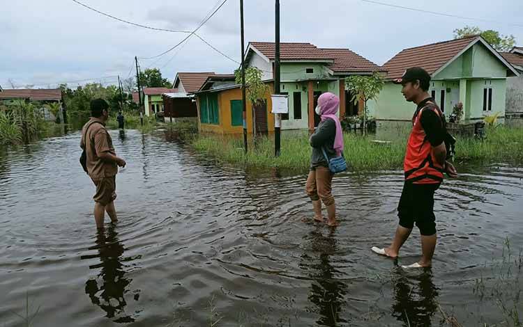BPBD Cek Genangan Air di Jalan Pasendeng, 100 Rumah Terdampak?