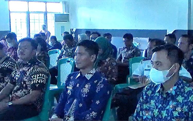 Pemkab Barito Timur Gelar Rapat Evaluasi Pemerintahan Desa