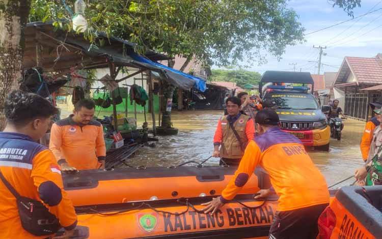 Pemprov Kalteng Terjunkan Tim Bantu Penanganan Terdampak Banjir Kapuas