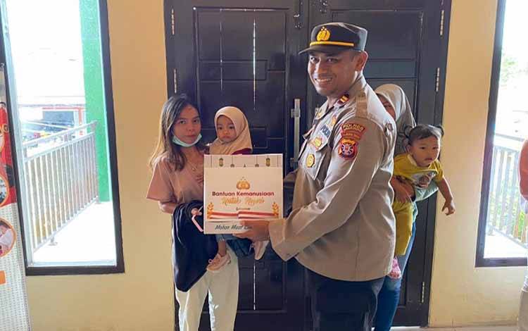 Polres Lamandau Berikan Bantuan kepada Keluarga Stunting  ?