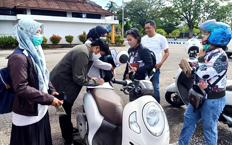 BPK RI Perwakilan Kalteng Periksa Fisik dan Dokumen Kendaraan Milik Pemkab Barito Utara