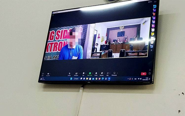 Jual Puluhan Butir Ekstasi, Bodong Diadili
