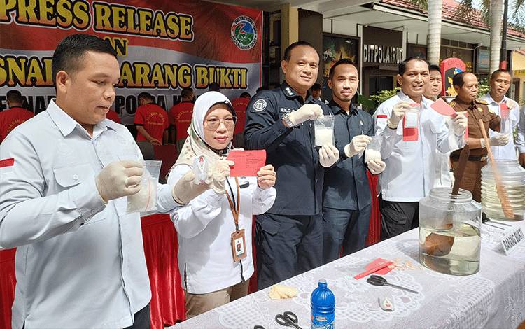 Polda Kalteng Musnahkan 528,06 Gram Sabu