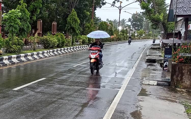 Hujan Ringan hingga Lebat Diperkirakan Landa Sejumlah Kota Besar Termasuk Palangka Raya