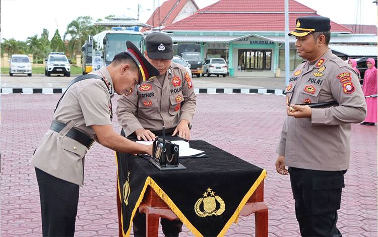 Kapolres Seruyan Pimpin Sertijab Kasat Narkoba dan Kasi Propam