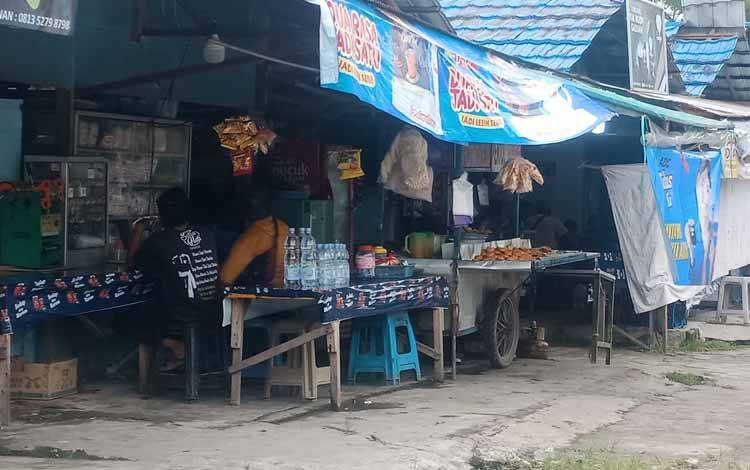 Masih Ada Warung Makanan Jualan secara Terbuka Siang Hari di Kotim saat Ramadan