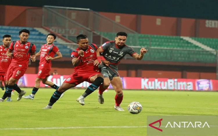 Madura United Tahan Imbang Arema FC 1-1