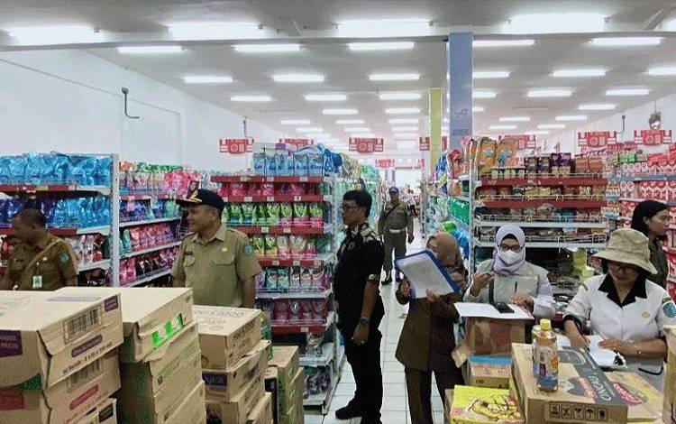 Bupati Lamandau Ingatkan Pedangang Jangan Timbun Barang Kebutuhan Pokok