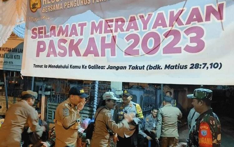 Satpol PP dan Damkar Kapuas Turut Lakukan Pengamanan Kegiatan Paskah