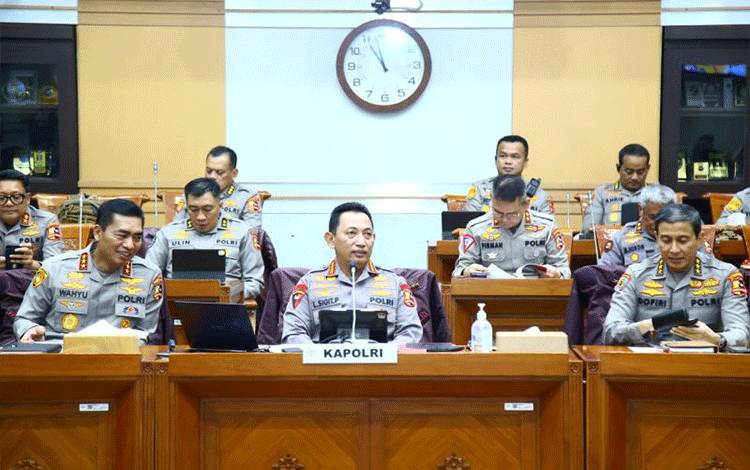 Kapolri Sampaikan Maaf atas Perbuatan Anggota Polri
