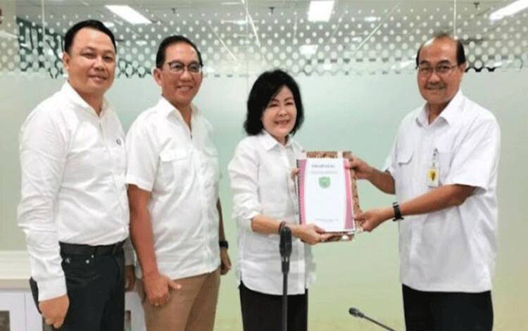 Bupati Pulang Pisau Datangoi Kementerian PUPR Konsultasi Pengelolaan Sampah