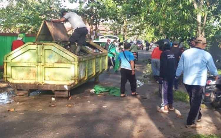 Ini Langkah DLH Kotim Atasi Sampah Penumpukan Sampah Idul Fitri