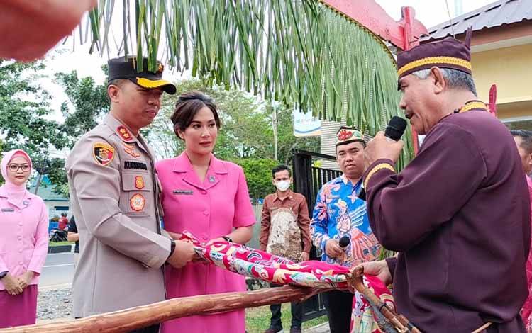 Jabat Kapolres Kapuas yang Baru, Ini yang Akan Dilakukan AKBP Kurniawan Hartono
