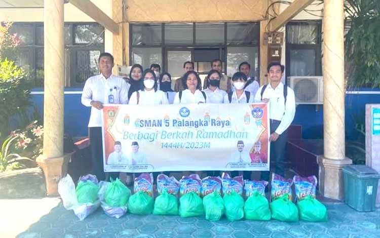 Kepedulian dan Semangat Berbagi Ditularkan bagi Keluarga Besar Sekolah