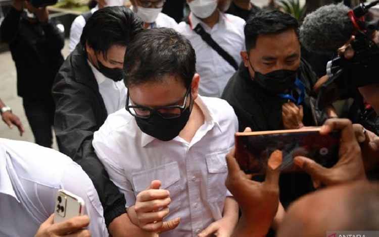 KPK - Bareskrim Cari Dito Mahendra
