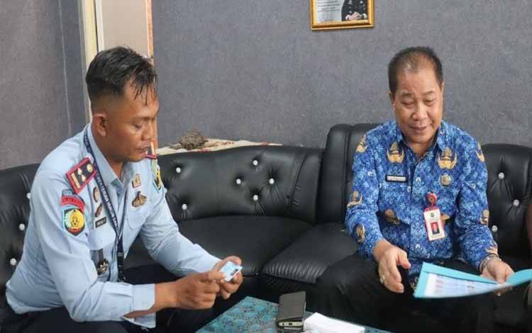 Rutan Kuala Kapuas Terima 80 KTP-El dari Dinas Dukcapil