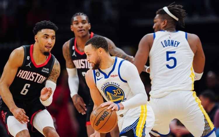 Menang 114-97 atas Kings, Warriors Akhirnya Raih Kemenangan di Playoff