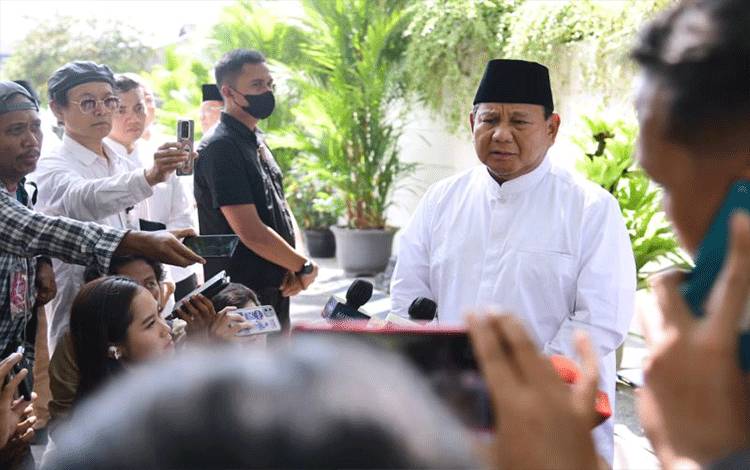 Prabowo Sebut Tidak Ada Pembicaraan Terlalu Politis dengan Jokowi