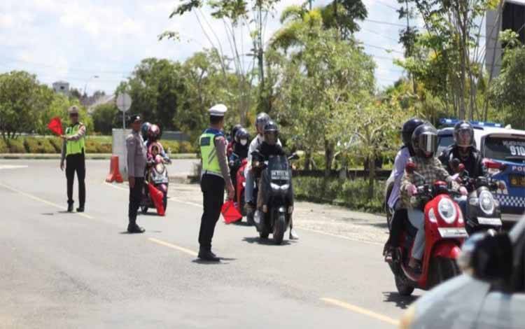 Masuki H+2 Lebaran, Satlantas Polres Kapuas Pengaturan Rutin Lakukan Pengaturan Lalu Lintas