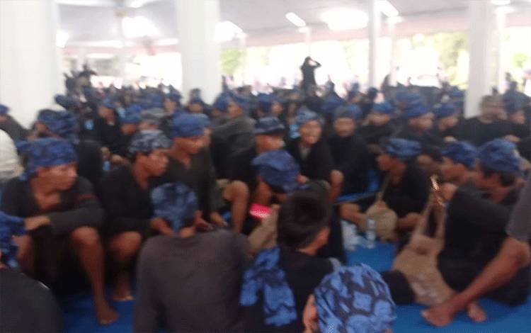 Ribuan Warga Badui "turun gunung" Rayakan Seba di Pendopo Lebak