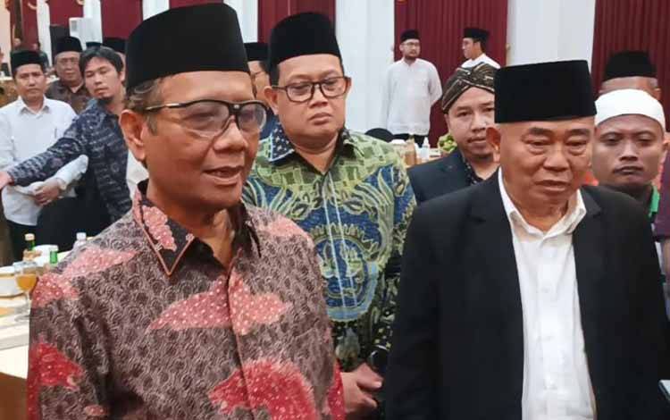 Mahfud MD Dukung Usulan Abdul Chalim Jadi Pahlawan Nasional