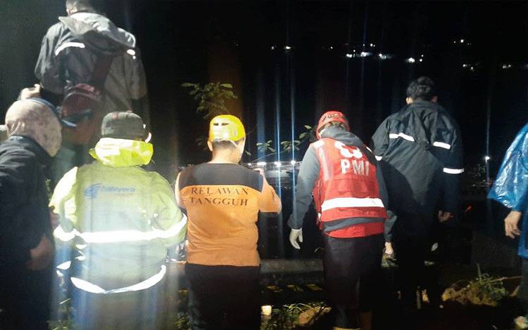 BNPB: Longsor di Wonosobo Sebabkan Pengendara Motor Tertimbun Tanah