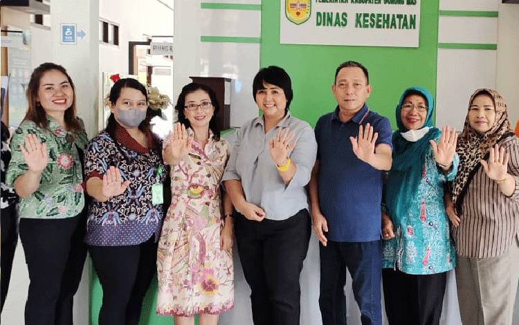 Dewan Apresiasi Bidan di Gunung Mas Tiga Besar Nakes Teladan Kalteng 2023