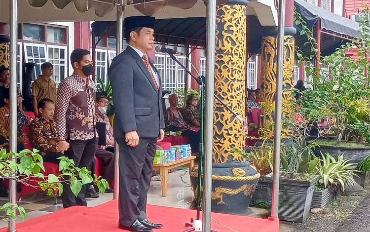 Bupati Barito Timur Baca Sambutan Mendikbudristek pada Peringatan Hardiknas