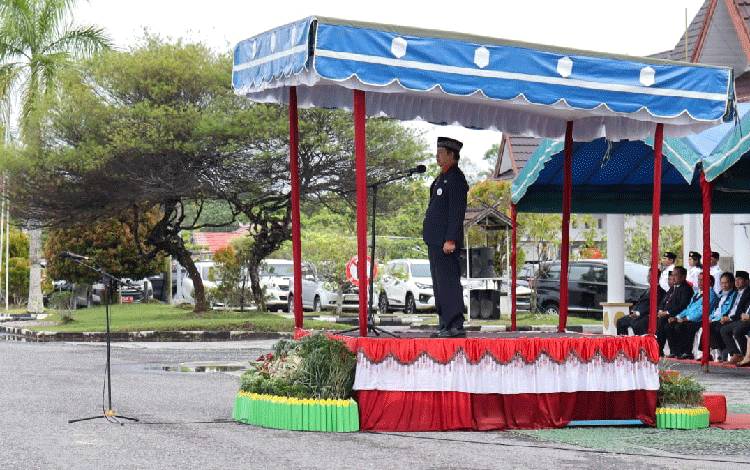 Asisten I Setda Gunung Mas Bacakan Sambutan Mendikbudristek