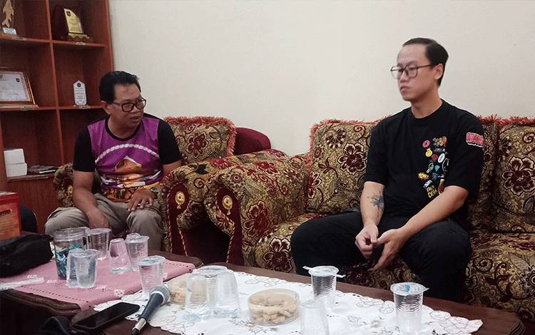 Developer Enggan Perbaiki Jalan, Warga Perumahan Graha Pramuka Sampit Mengadu ke Kelurahan