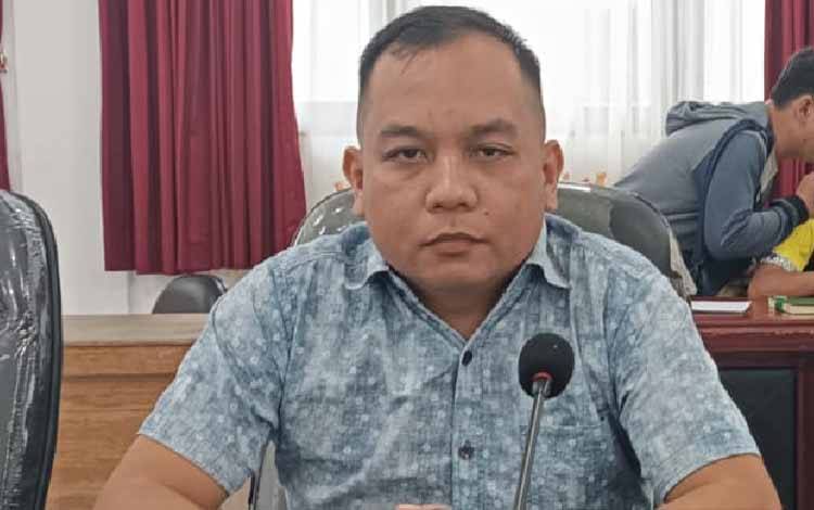 Ketua Bapemperda DPRD Gunung Mas Minta Pemda Segera Ajukan Raperda