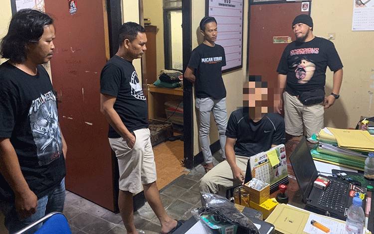 Pelaku Penipuan Tidak Berkutik Saat Dibekuk Resmob Polres Seruyan