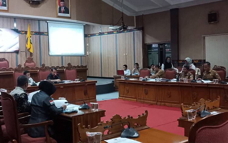 DPRD Kotim Pertanyakan Pengutan Pajak Mineral Bukan Logam Tak Berijin Pada Ranperda Pajak dan Retribusi Daerah