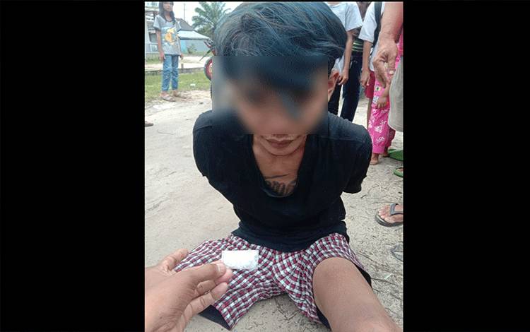 Transaksi Sabu Siang Hari, Pemuda di Kumai Ditangkap Polisi
