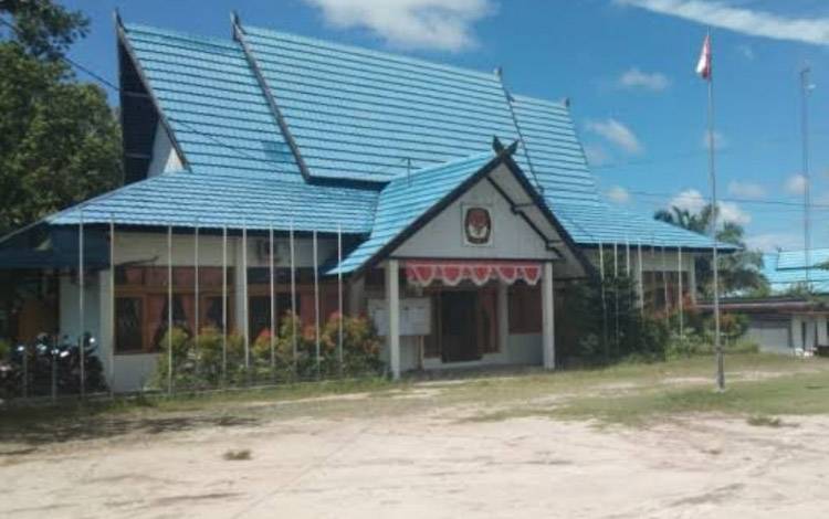 Baru 3 Parpol Daftarkan Bacaleg ke KPU Kobar