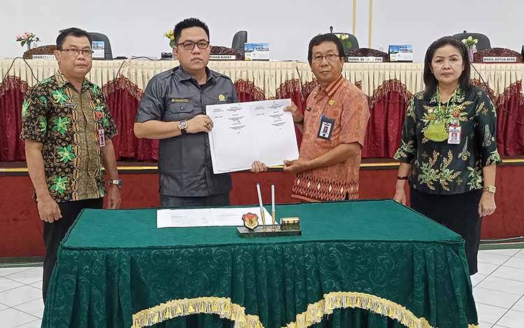 DPRD Barito Timur dan Eksekutif Teken Kesepakatan Bersama Perda Kawasan Tanpa Rokok