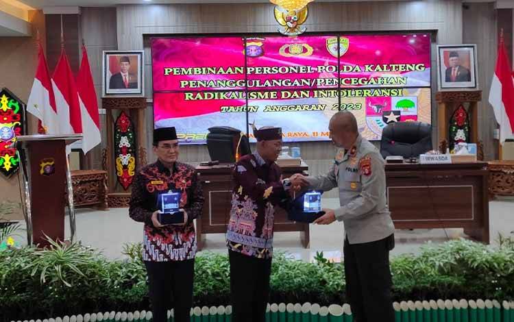 Kuatkan Landasan Pancasila Sebagai Ideologi Bangsa